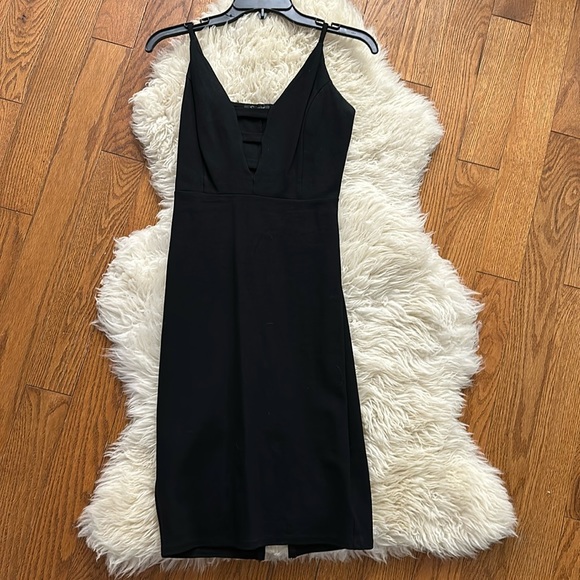 Black Dress - Picture 1 of 6